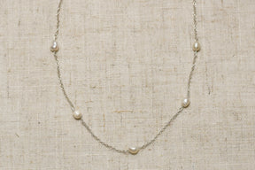 Classic Pearl Necklace